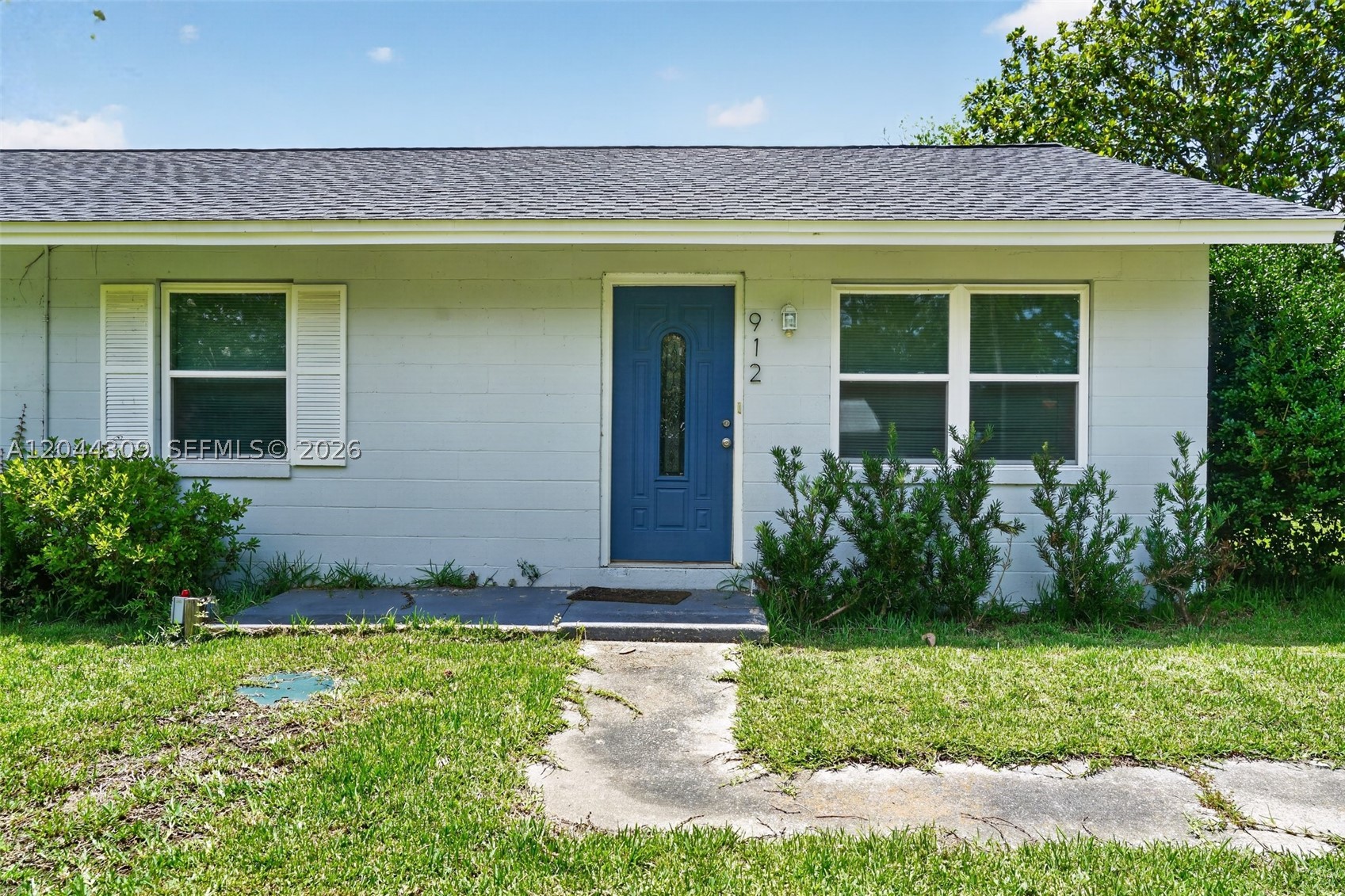 Photo 1 of 34 — 912 SW 3rd St, Other, FL 32333