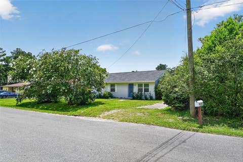 Tiny photo for 912 SW 3rd St, Other, FL 32333 (MLS # A12044309)