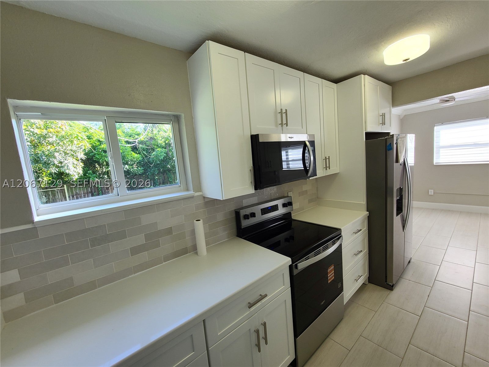 1240 NE 207th Ter