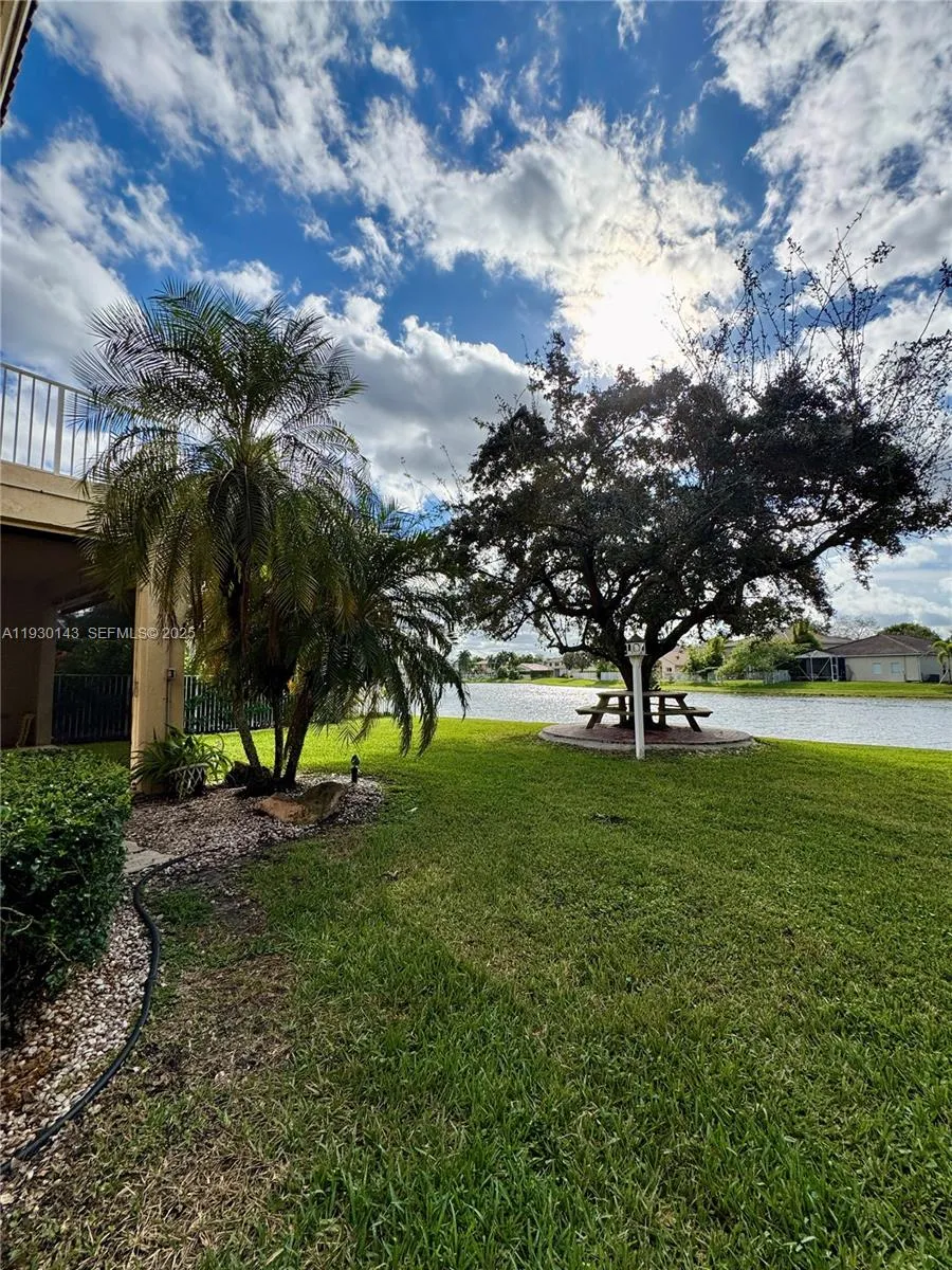 Weston, Florida 33331, United States, 4 Bedrooms Bedrooms, ,3 BathroomsBathrooms,Residential,Active,254874