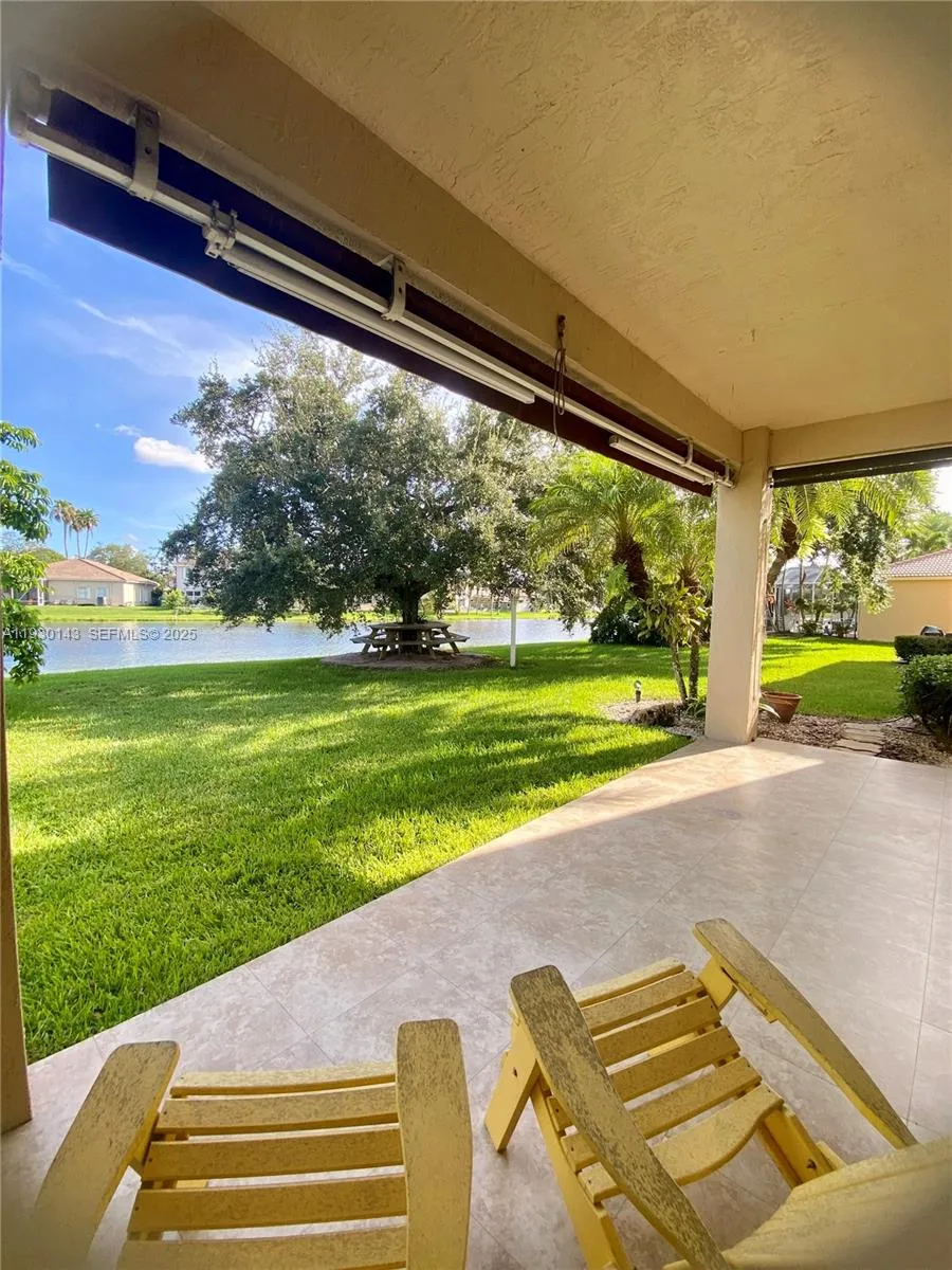 Weston, Florida 33331, United States, 4 Bedrooms Bedrooms, ,3 BathroomsBathrooms,Residential,Active,254874