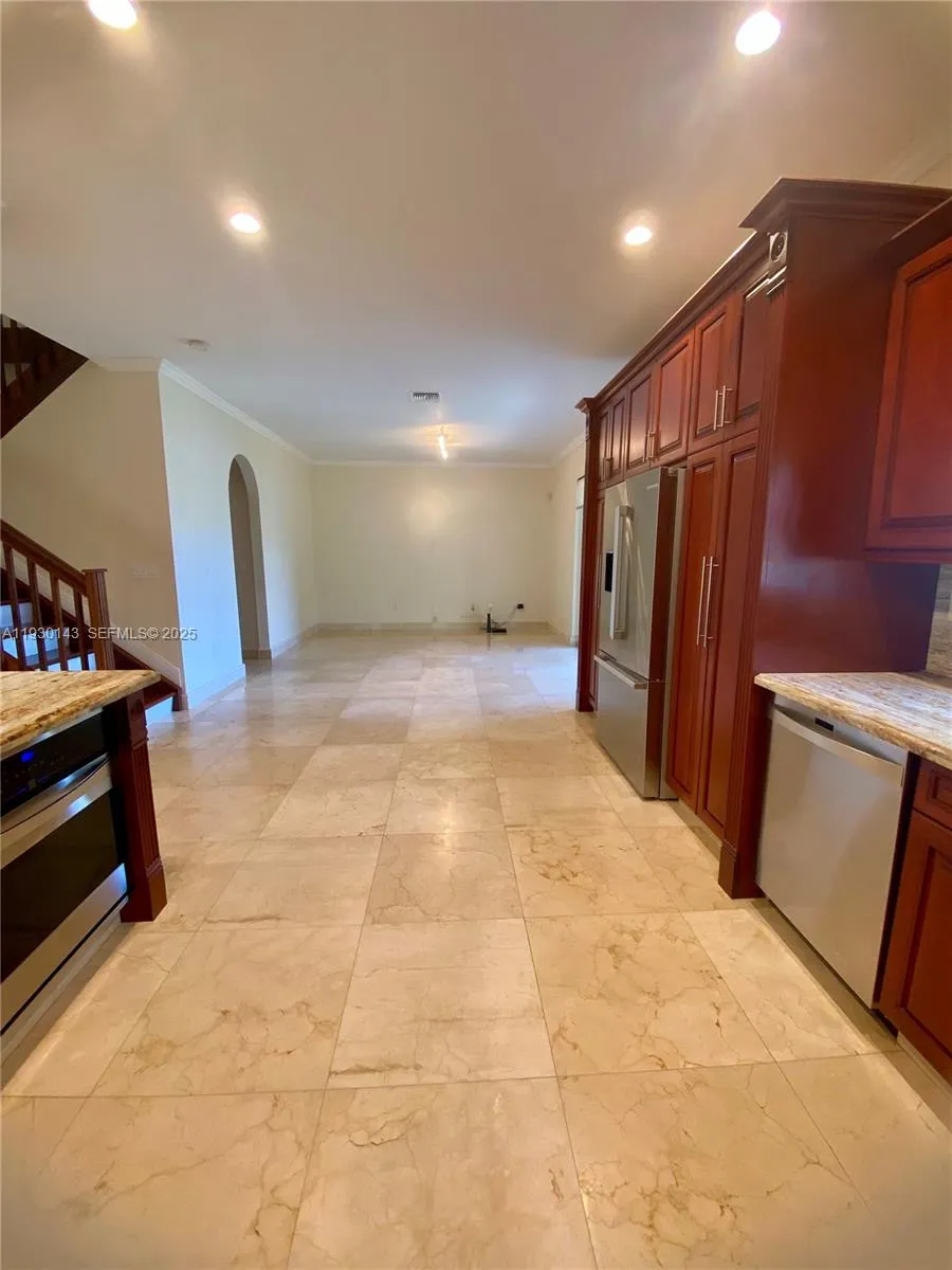 Weston, Florida 33331, United States, 4 Bedrooms Bedrooms, ,3 BathroomsBathrooms,Residential,Active,254874