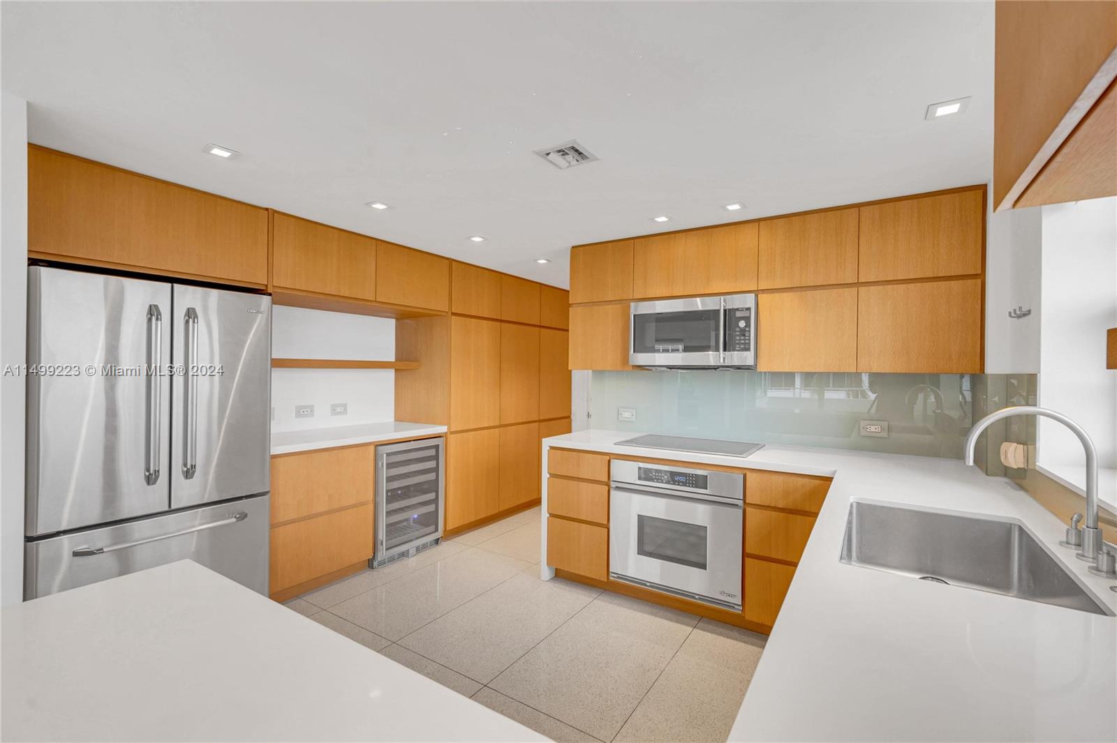 BELLE TOWERS CONDO - Residential