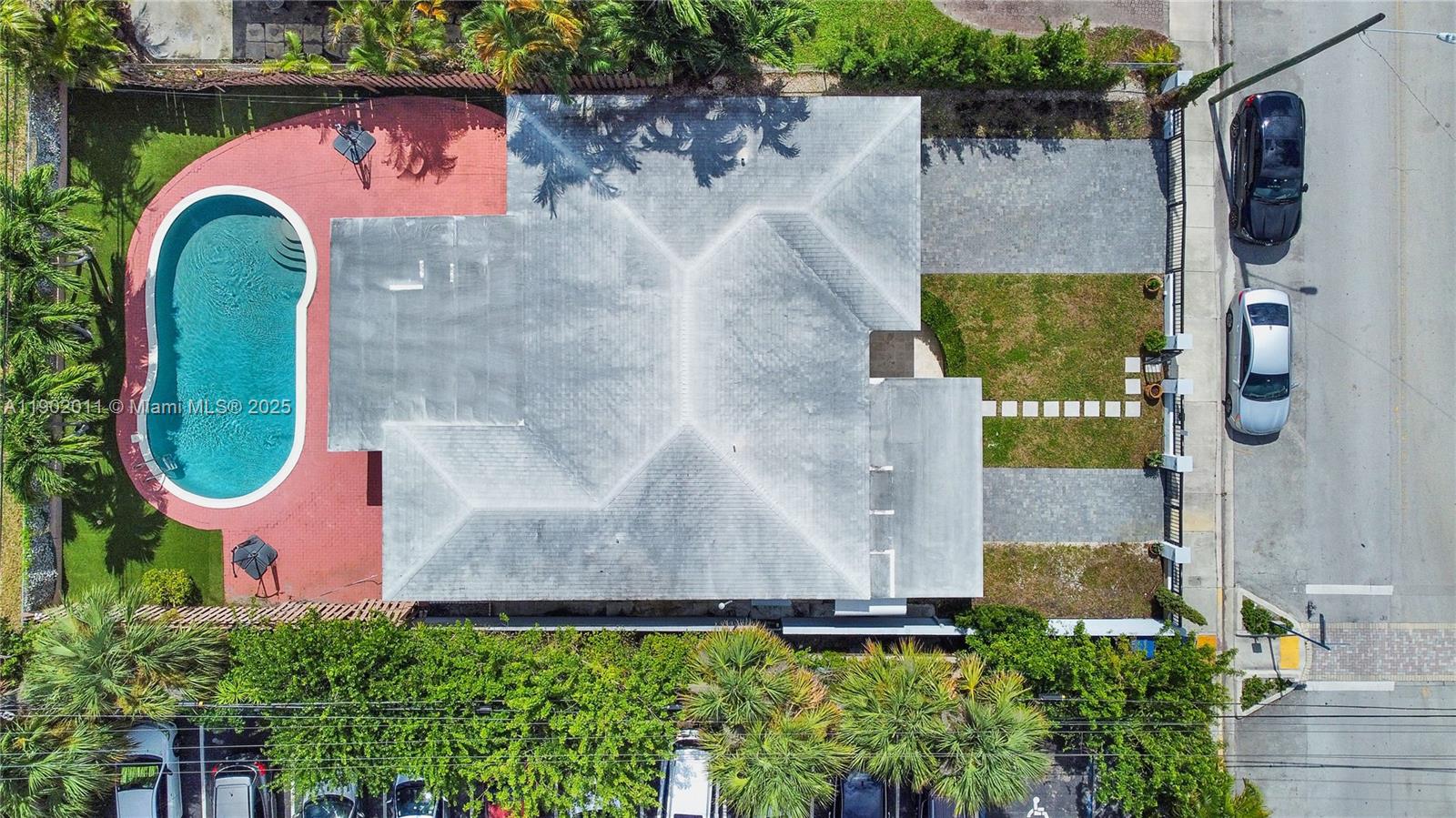 TREASURE ISLAND - Residential