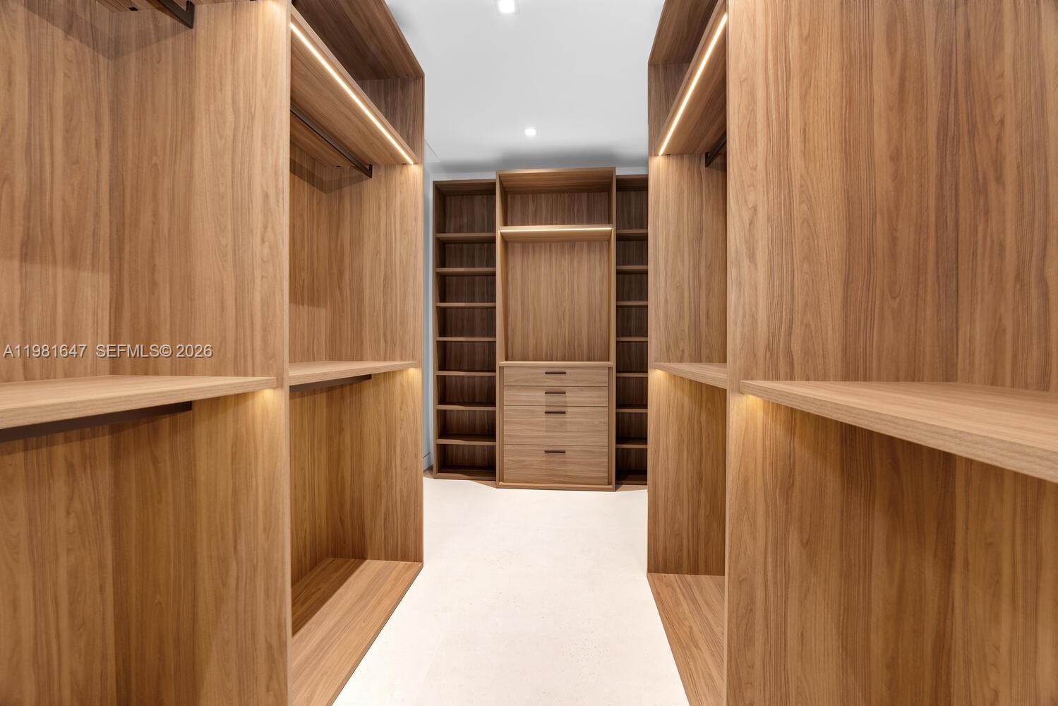 CAMNER GABLES 1ST ADDN - Residential