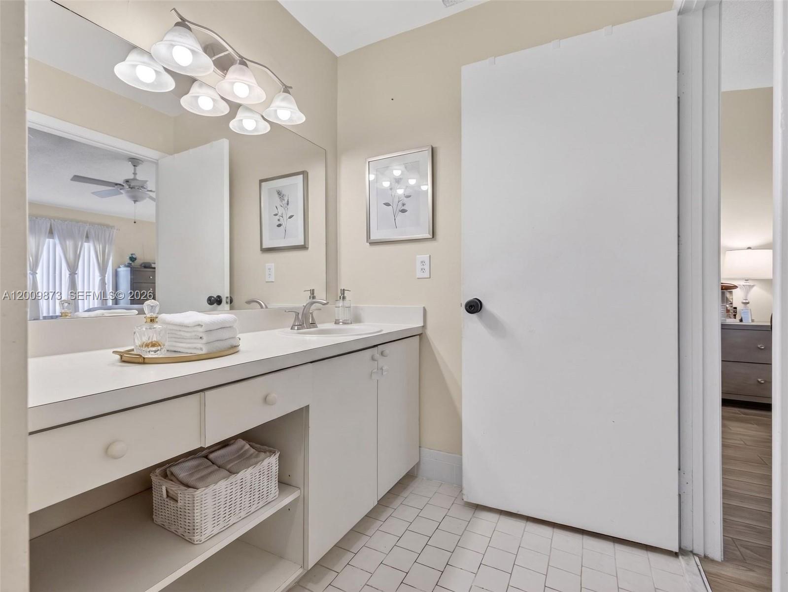 MEADOWS 300 1 - Residential