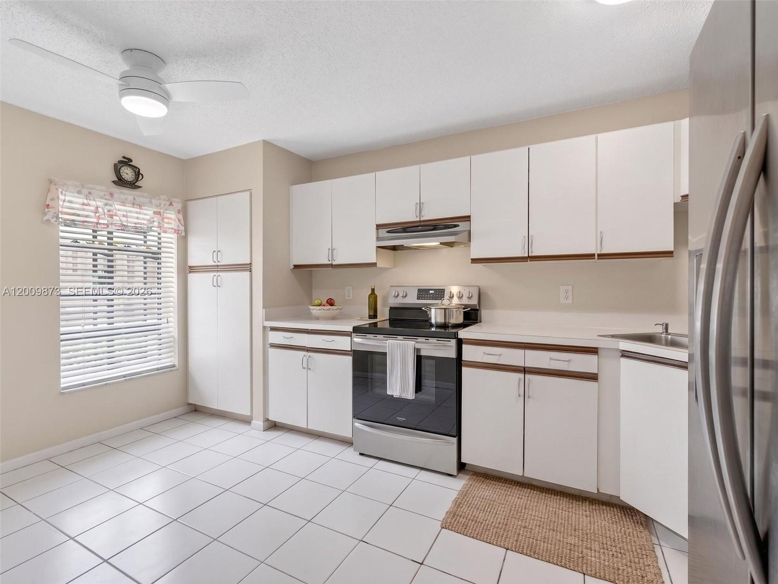MEADOWS 300 1 - Residential