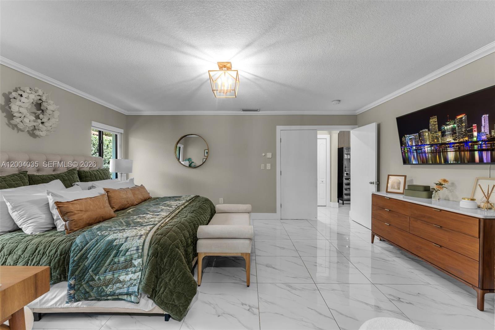 HAMMOCKS SHORES - Residential