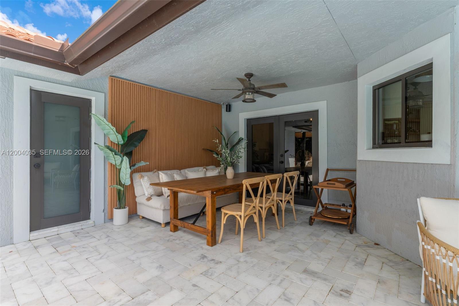 HAMMOCKS SHORES - Residential