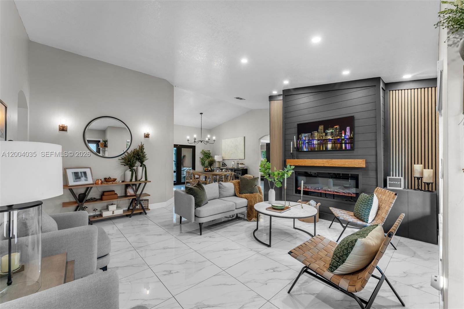 HAMMOCKS SHORES - Residential