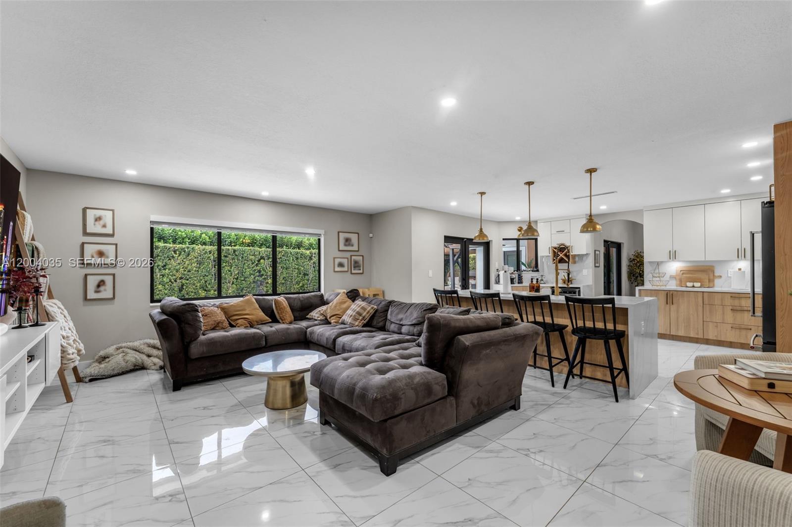 HAMMOCKS SHORES - Residential