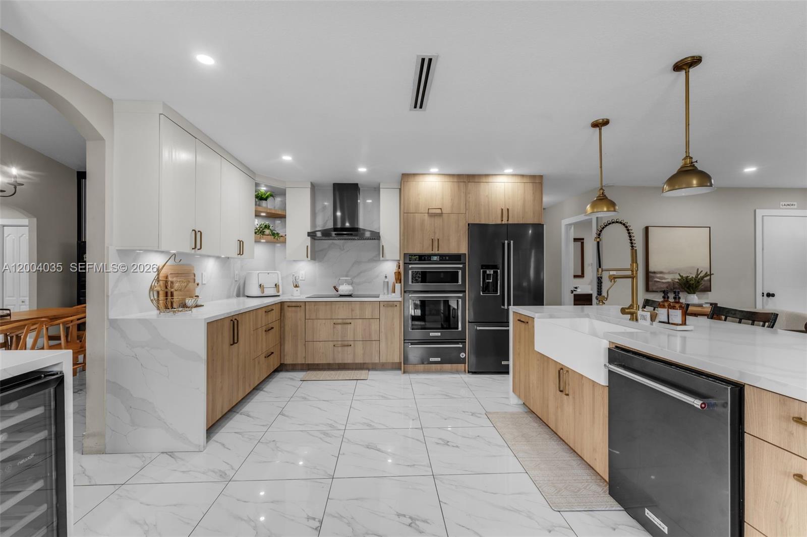 HAMMOCKS SHORES - Residential