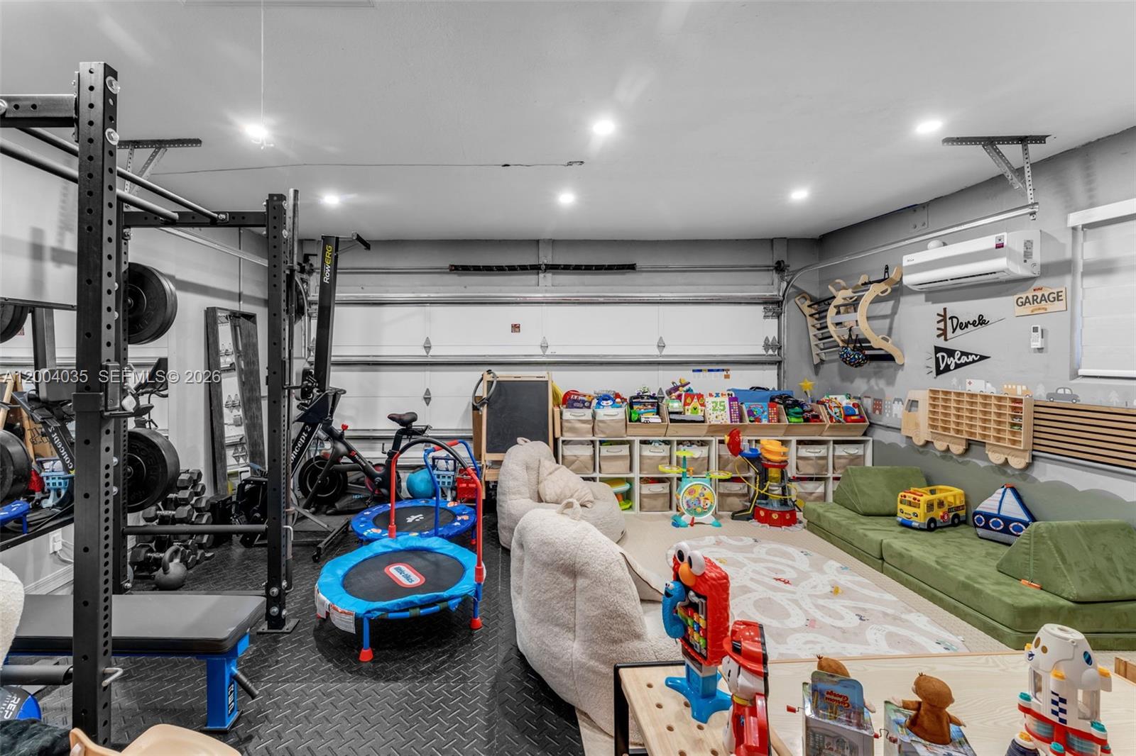 HAMMOCKS SHORES - Residential