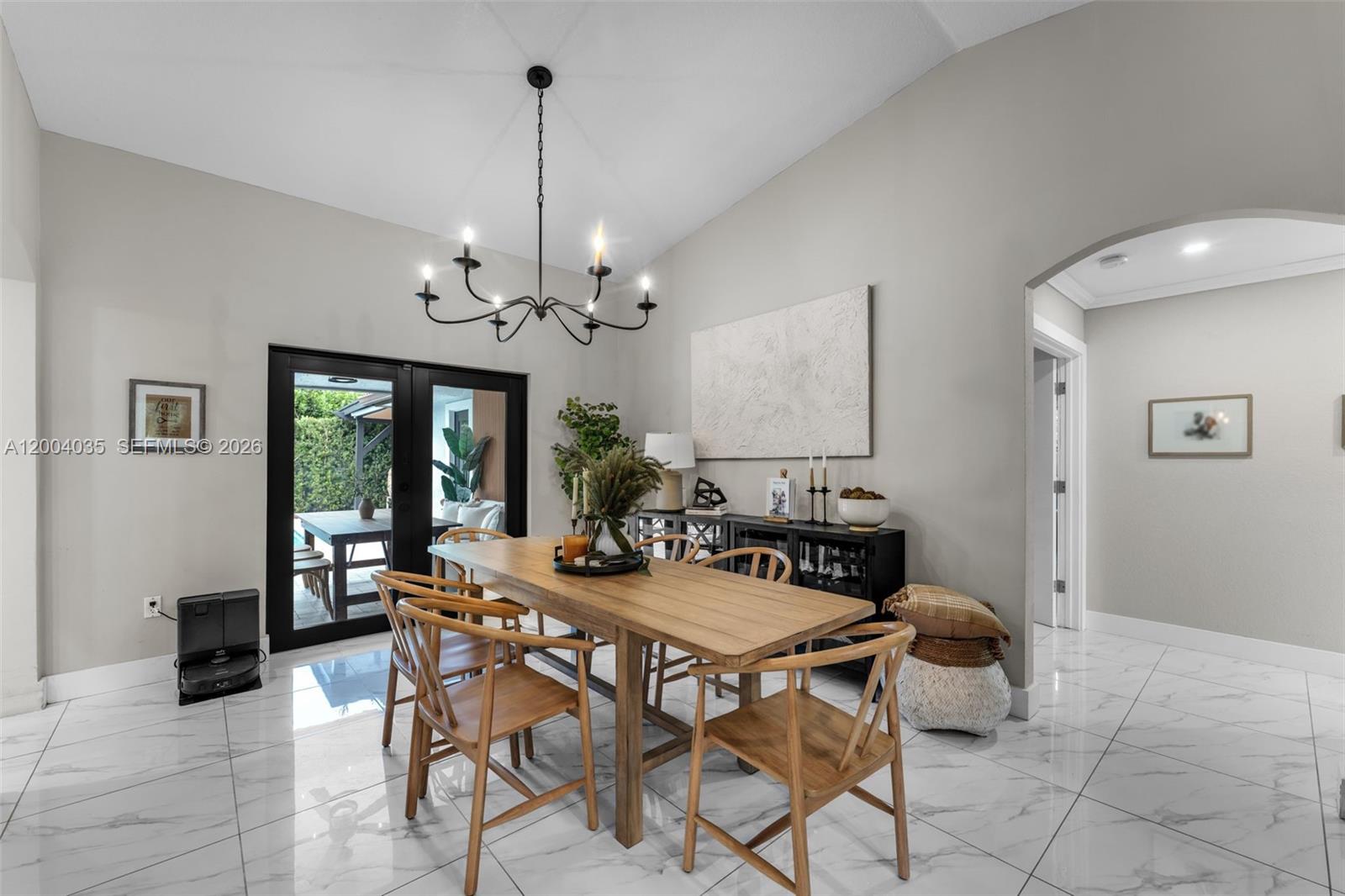 HAMMOCKS SHORES - Residential