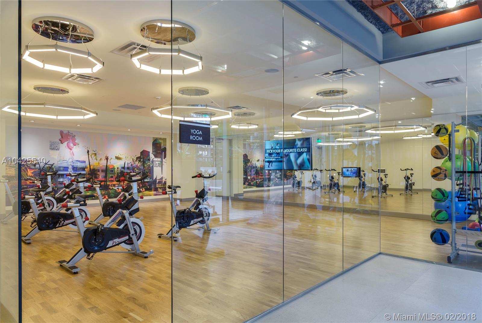 Monarc at Met 3 - Residential Lease