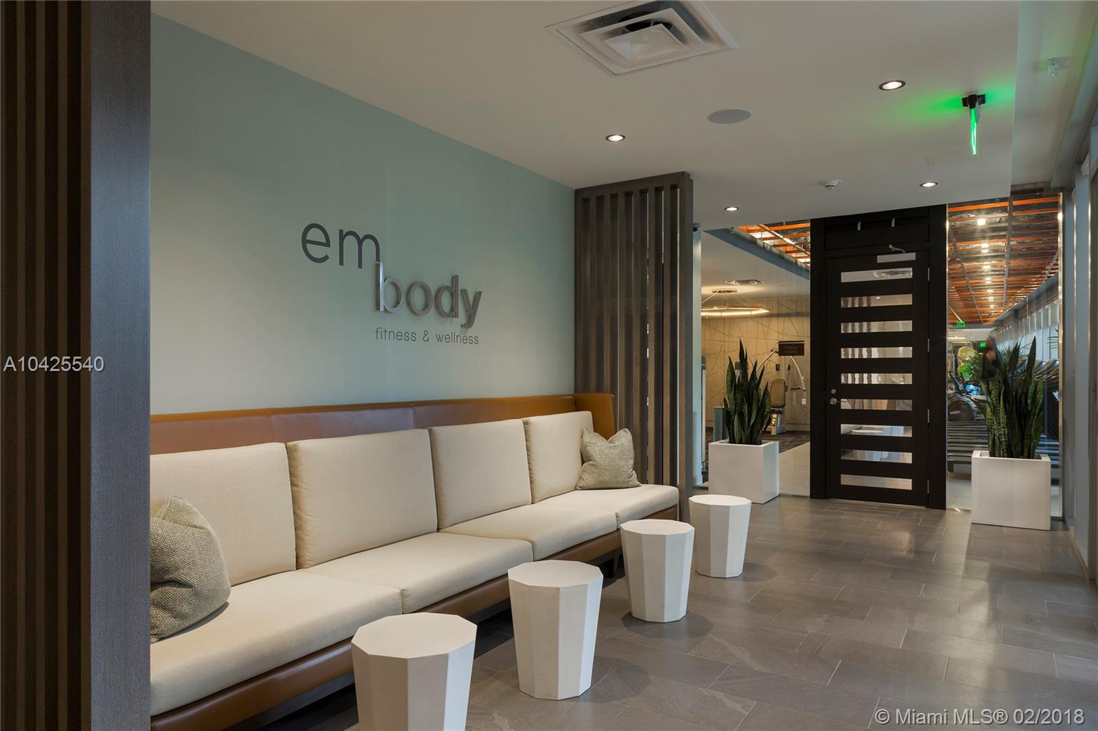 Monarc at Met 3 - Residential Lease