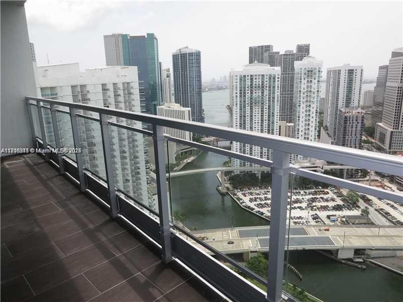 IVY CONDO - Residential Lease