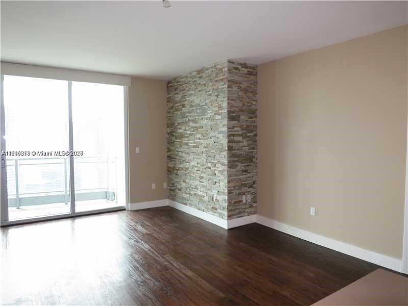 IVY CONDO - Residential Lease
