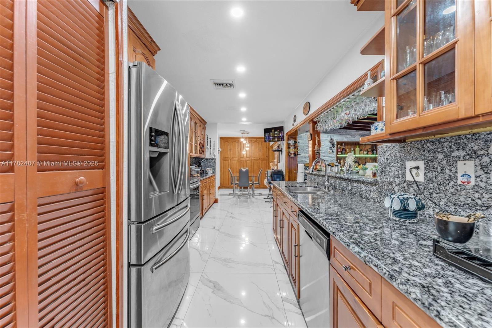 LAKE MARKS AT WESTWIND - Residential