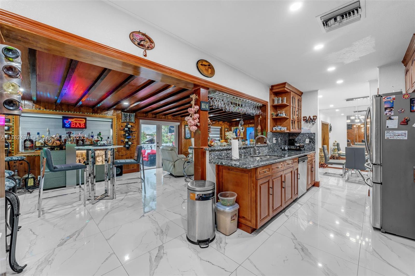 LAKE MARKS AT WESTWIND - Residential