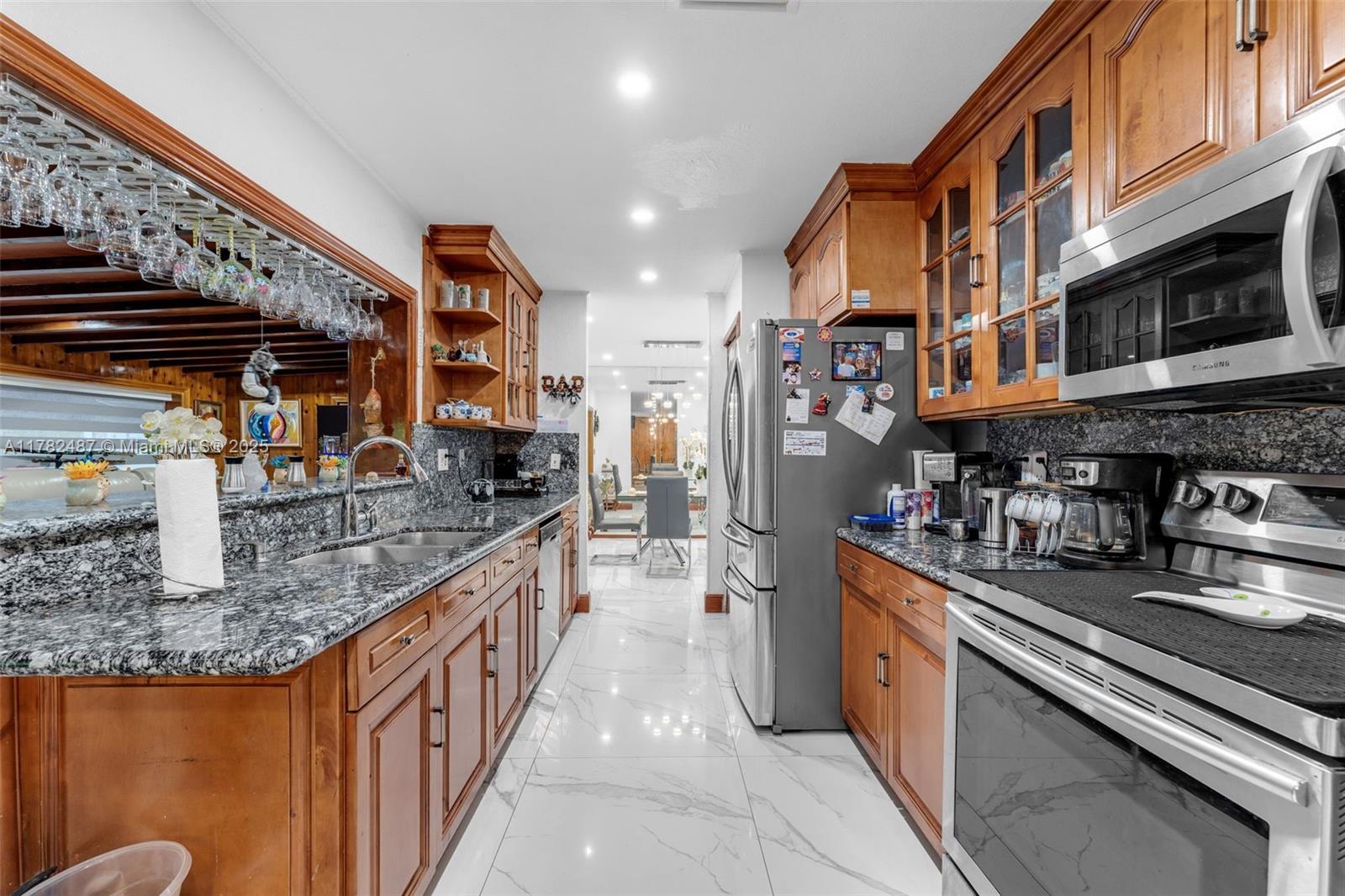 LAKE MARKS AT WESTWIND - Residential