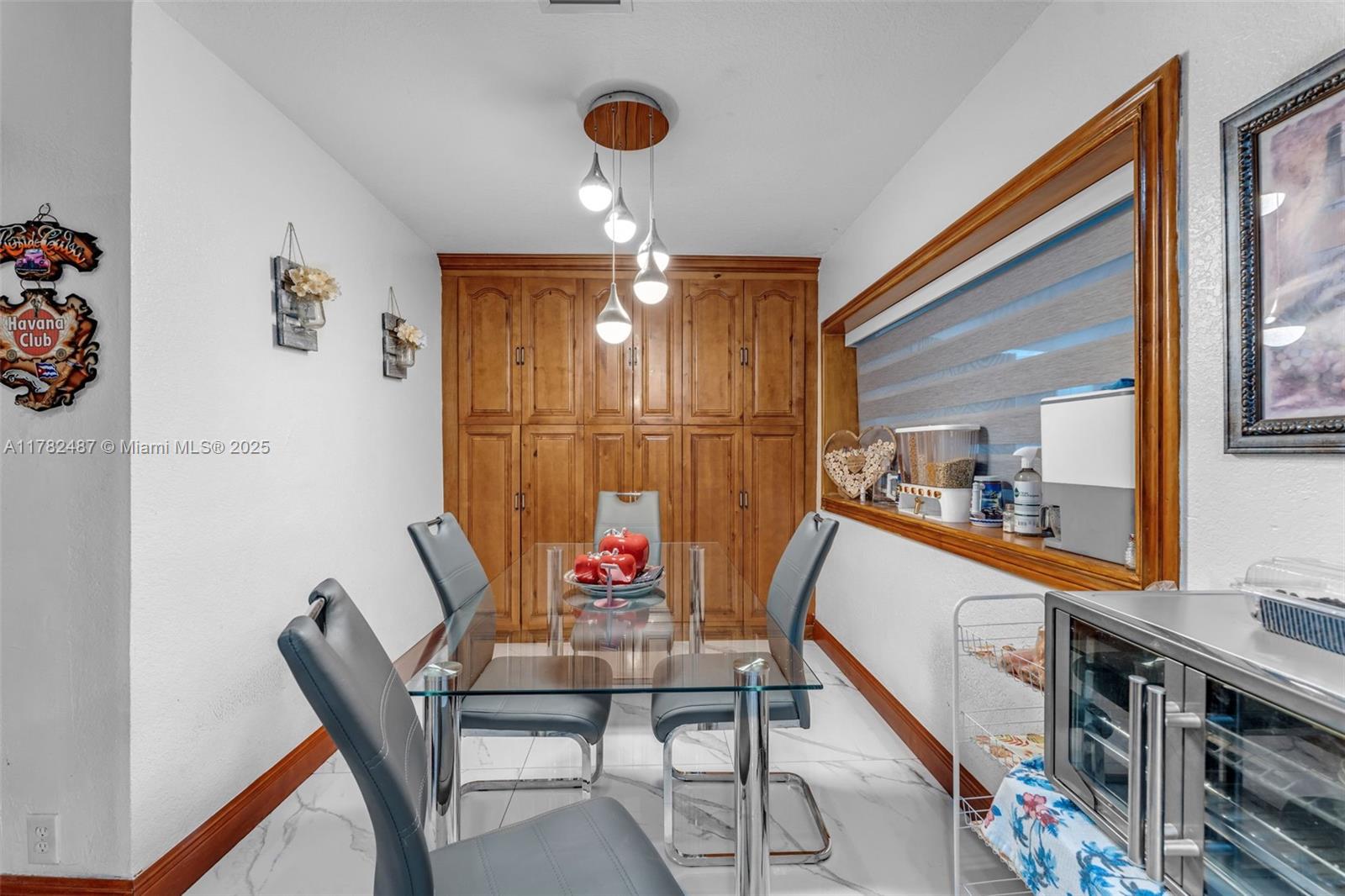 LAKE MARKS AT WESTWIND - Residential