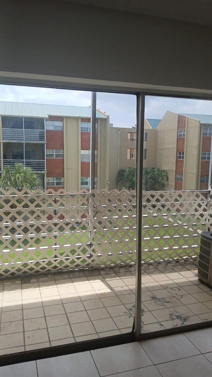 SUNSET HILLS I CONDOMINIU - Residential