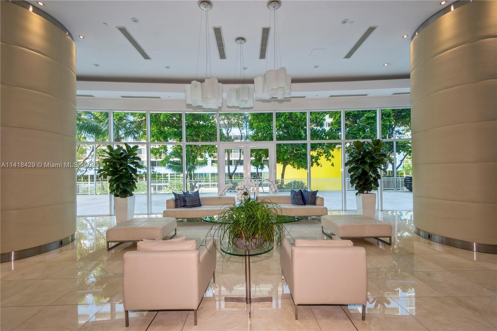 SKYLINE ON BRICKELL CONDO - Residential