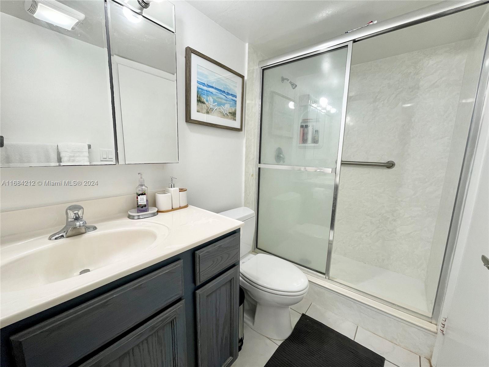 MEADOWBROOK LAKES VIEW - Residential