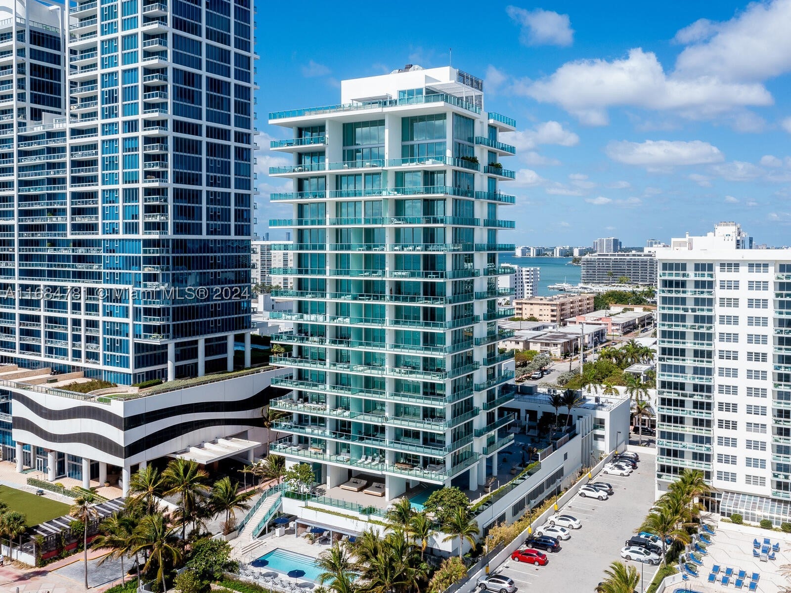 6901 Collins Ave 701