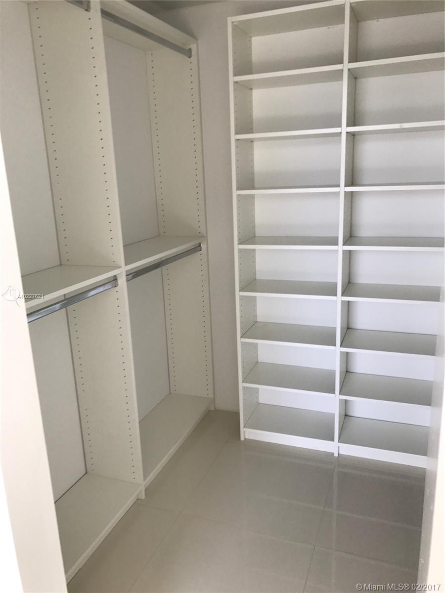 CENTRO CONDO - Residential Lease