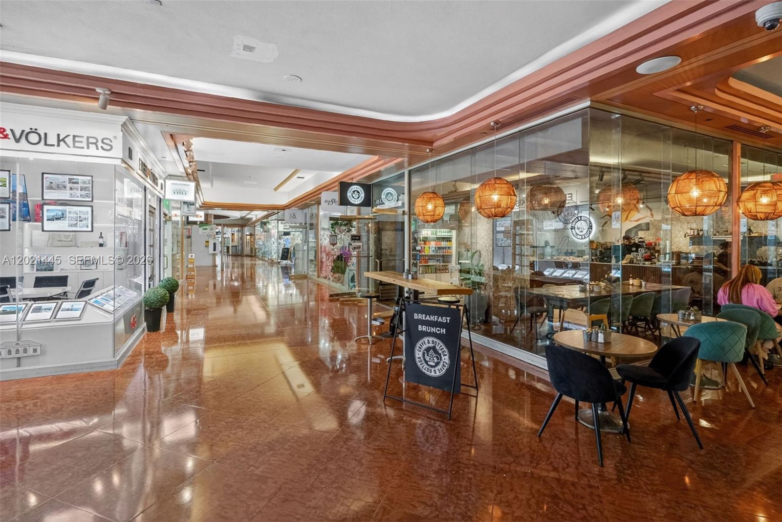 VENETIA CONDO - Residential