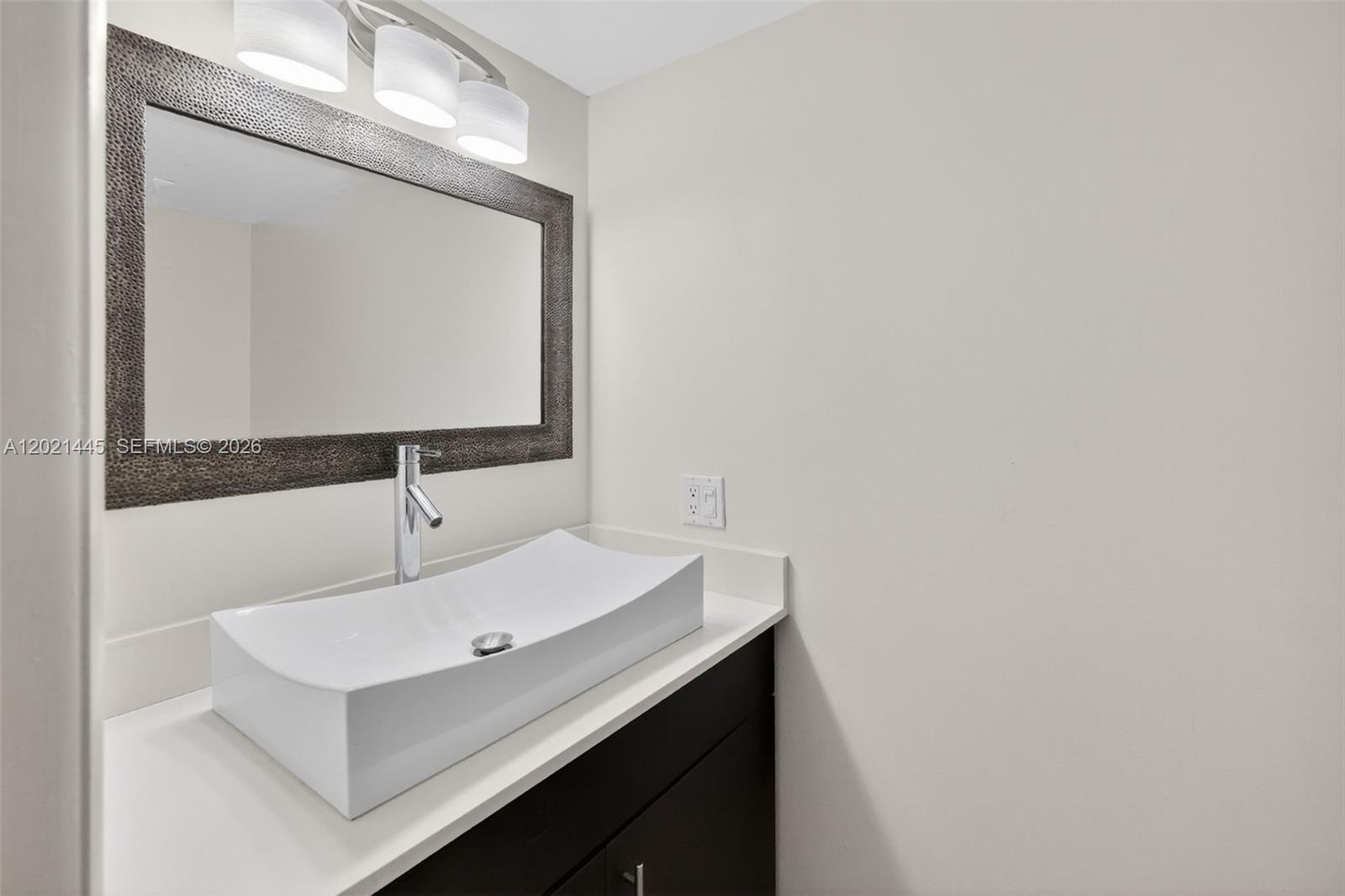 VENETIA CONDO - Residential
