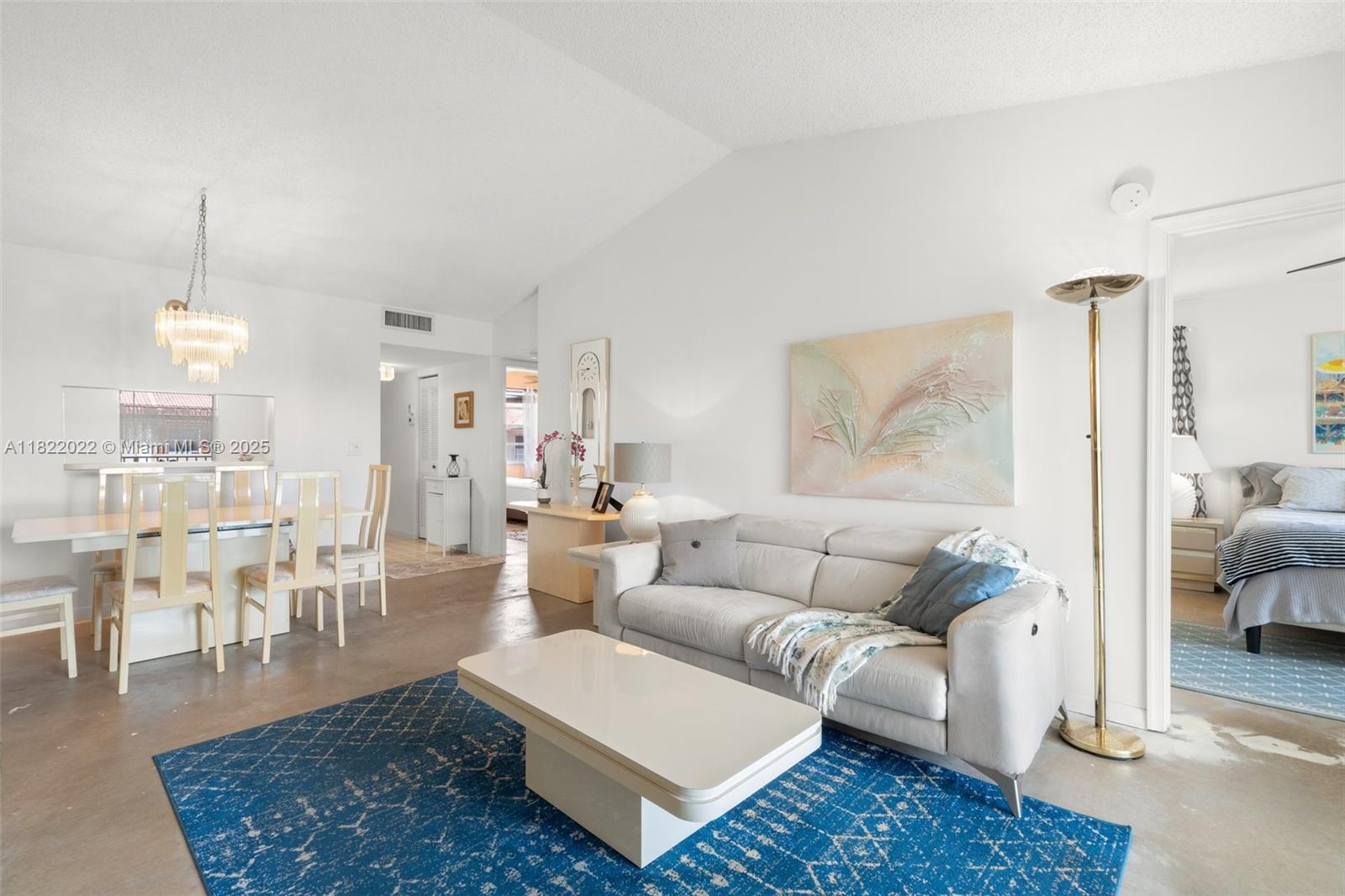 GOLFSIDE - Residential