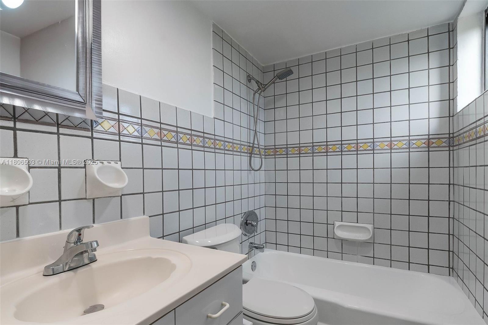 2930 Day Ave N302