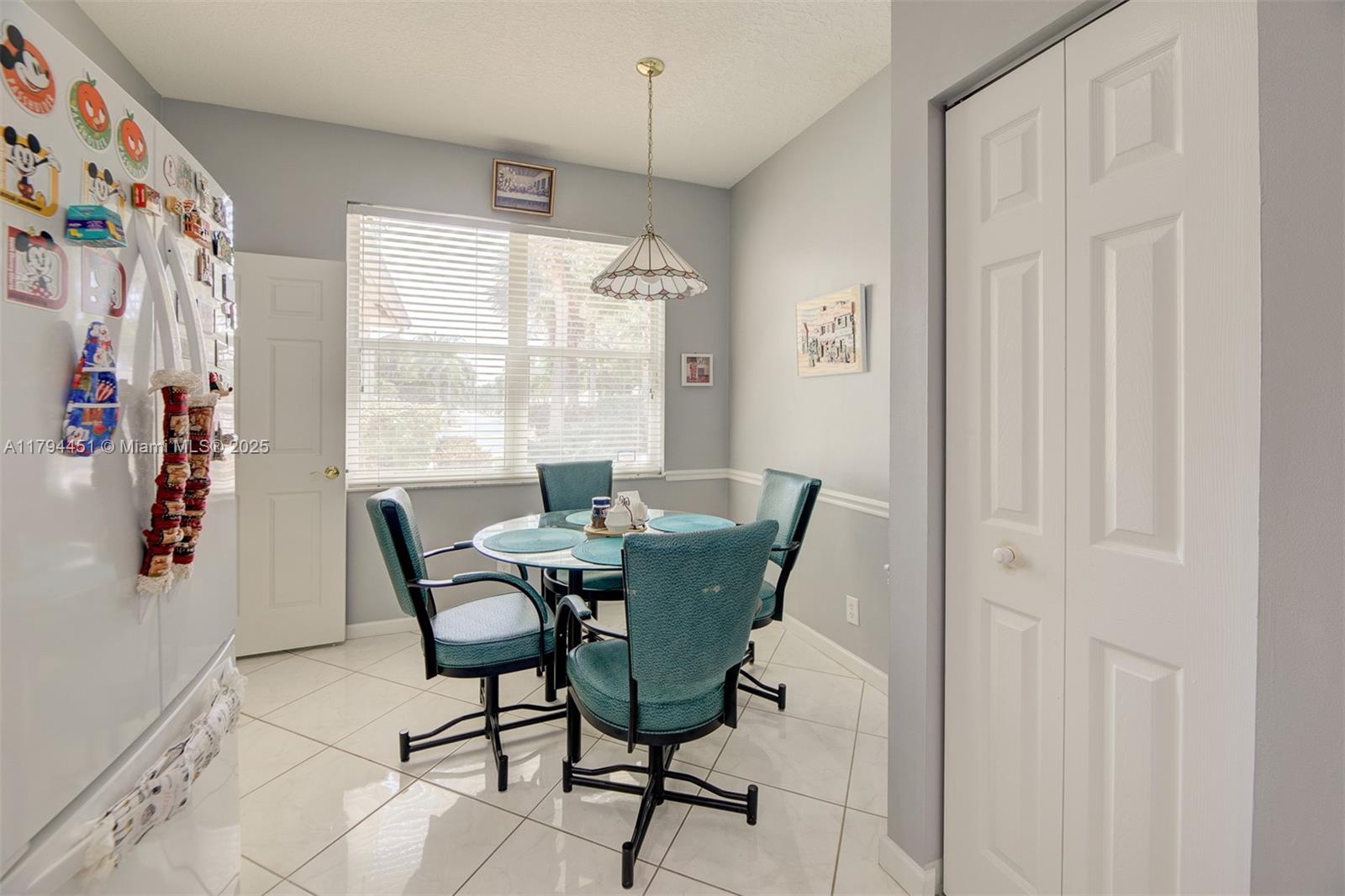 PALM ISLES WEST - Residential