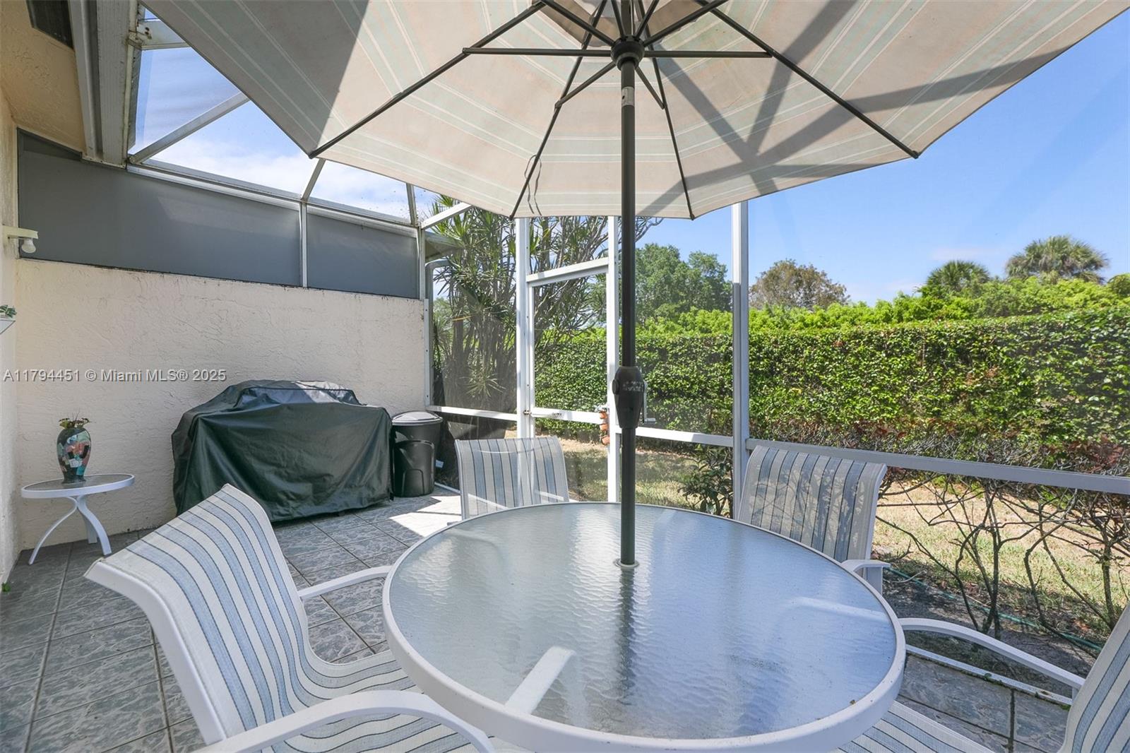 PALM ISLES WEST - Residential