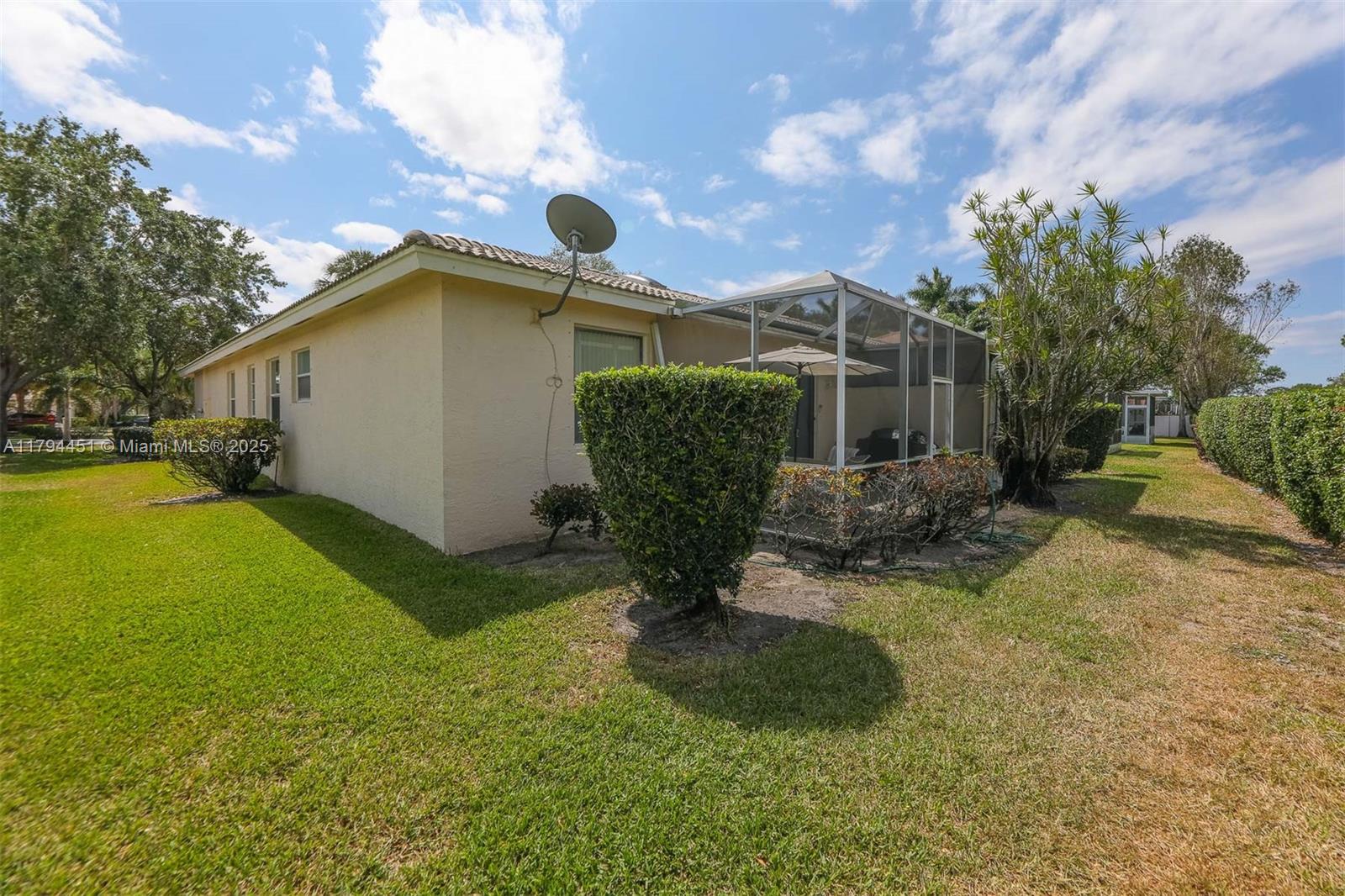 PALM ISLES WEST - Residential