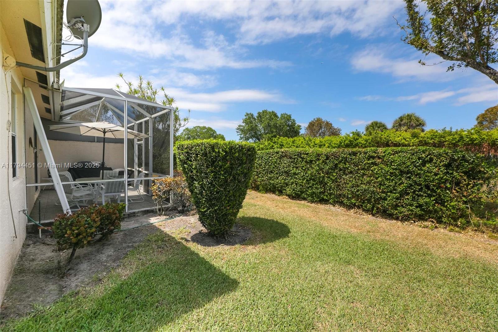 PALM ISLES WEST - Residential