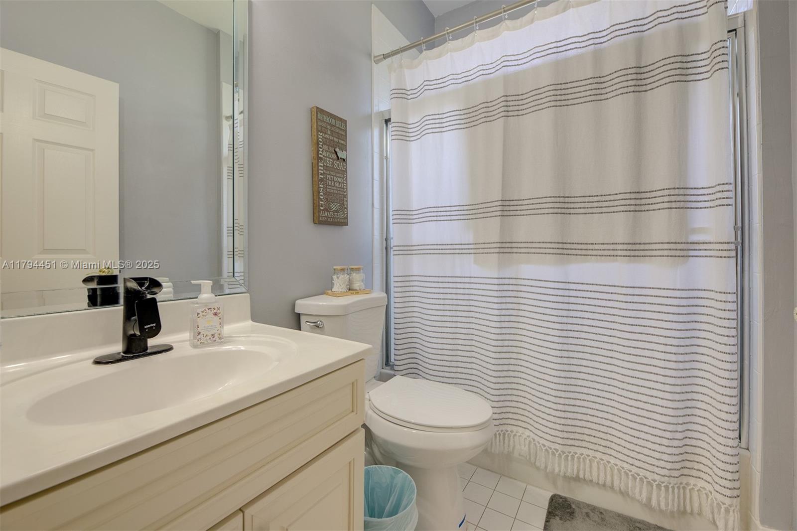 PALM ISLES WEST - Residential