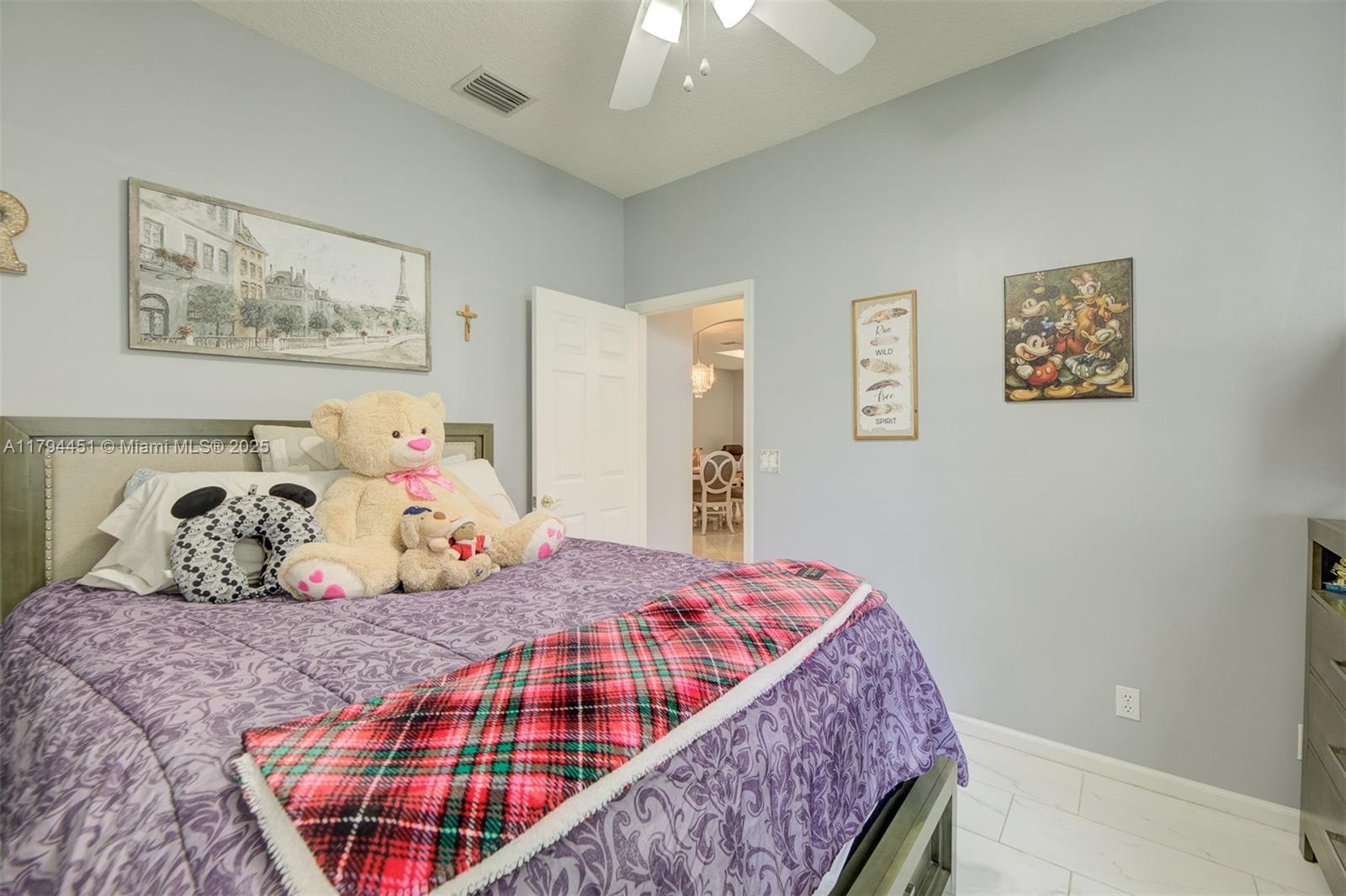 PALM ISLES WEST - Residential