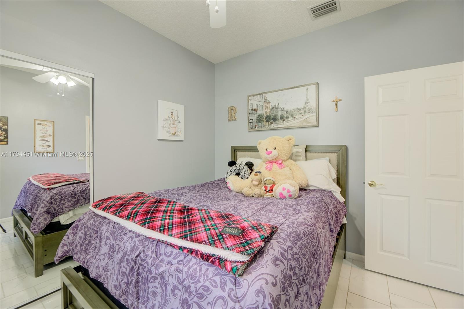 PALM ISLES WEST - Residential