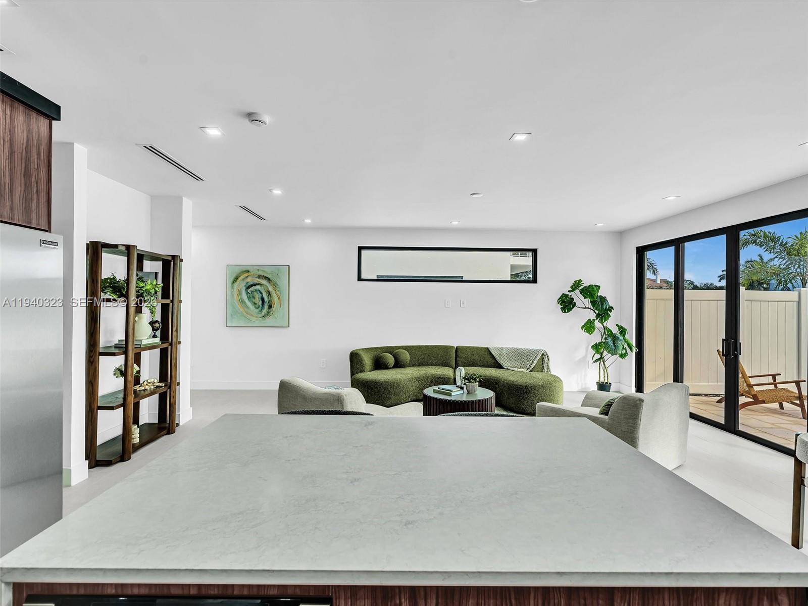 H20 DANIA BEACH - Residential