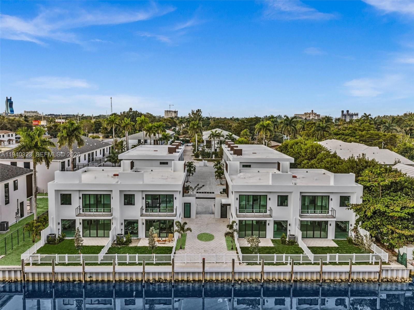 H20 DANIA BEACH - Residential