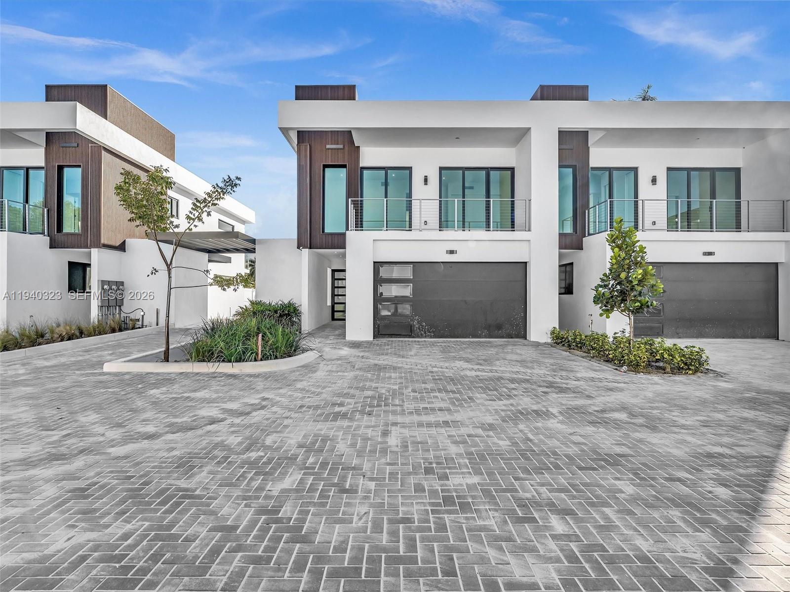 H20 DANIA BEACH - Residential