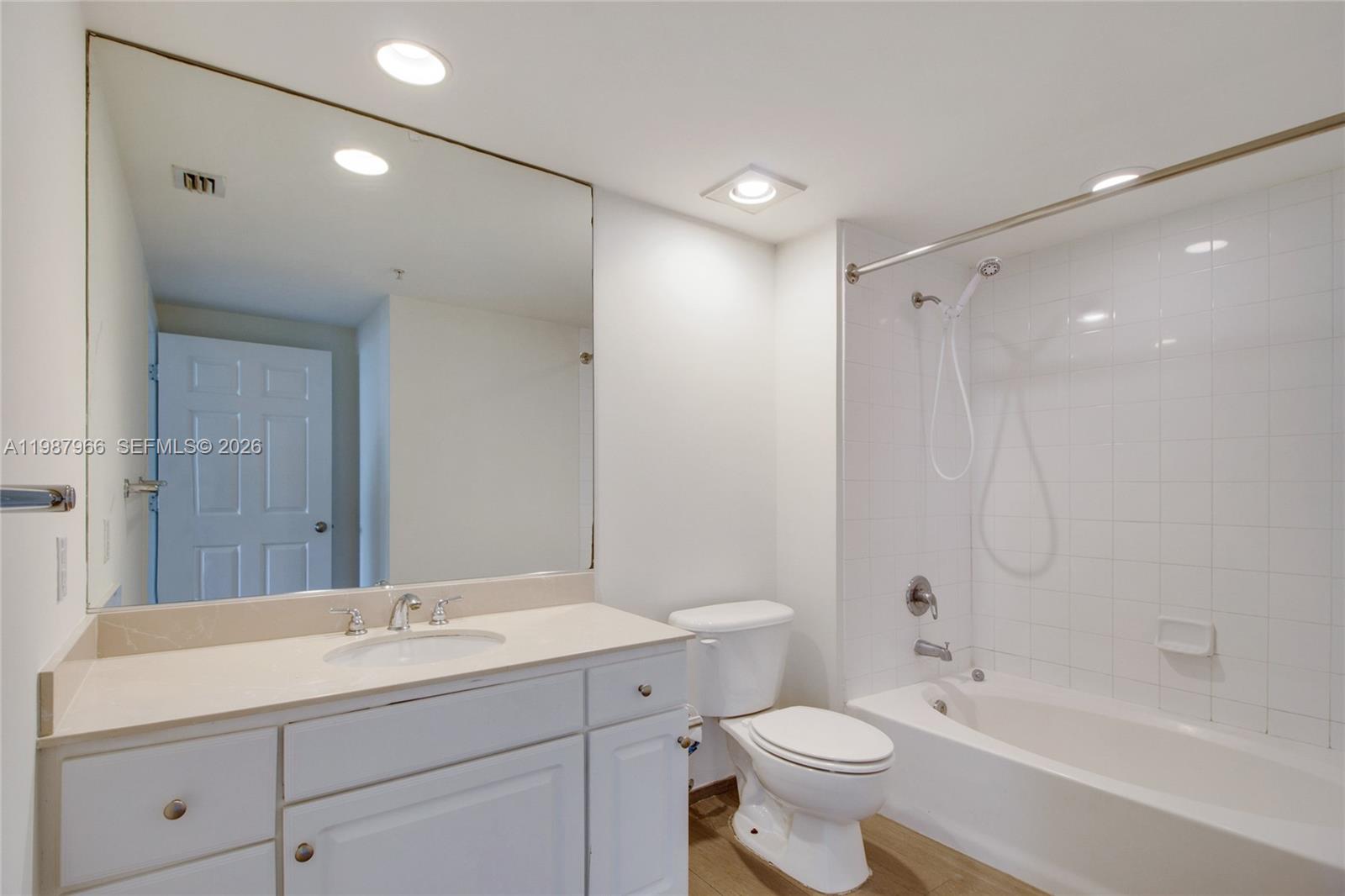 CITE CONDO - Residential