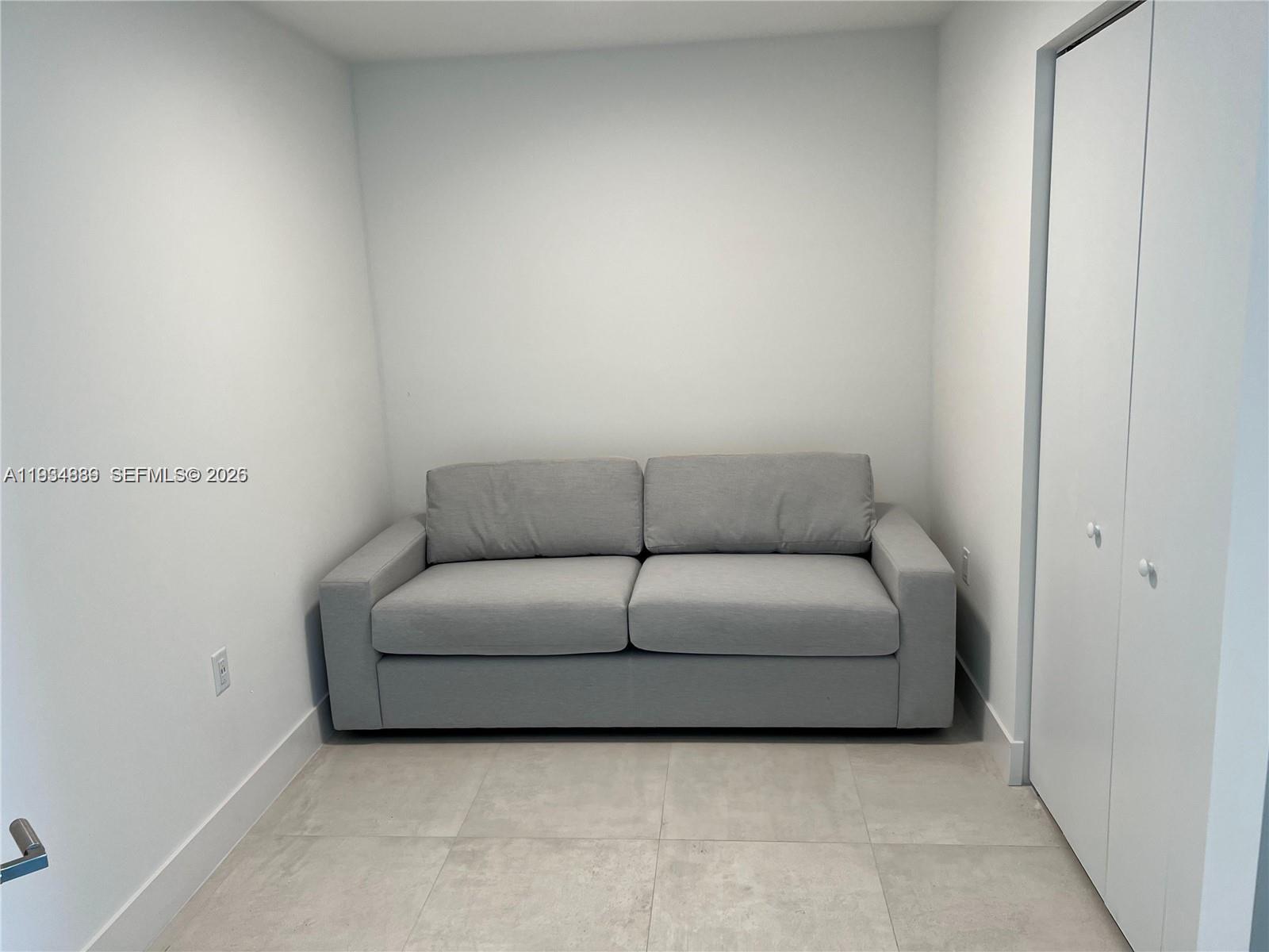 SMART BRICKELL - Residential