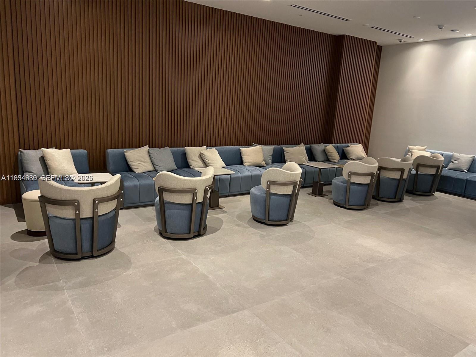 SMART BRICKELL - Residential