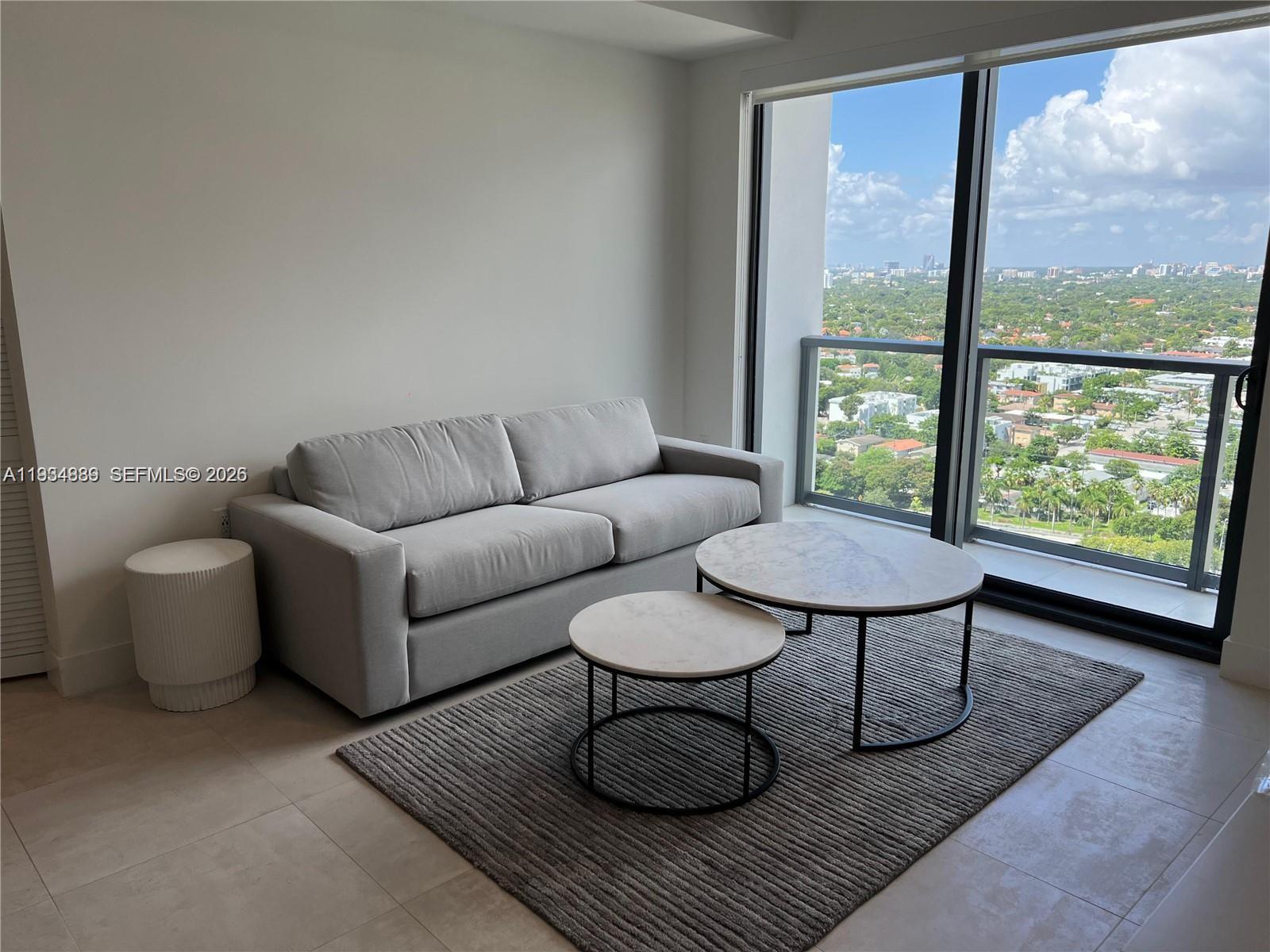 SMART BRICKELL - Residential