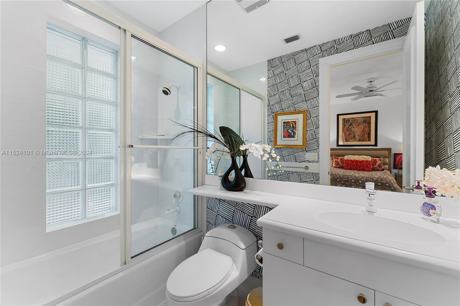 ADMIRALS COVE PAR C - Residential